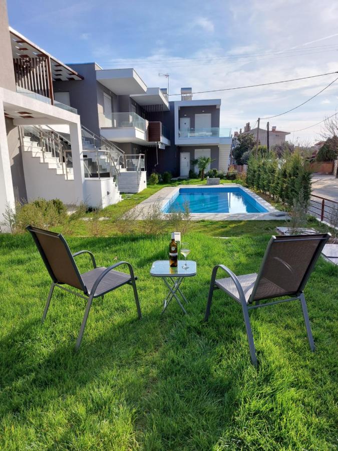 Ofrynio Luxury & Pool Apartment Ofrínion
